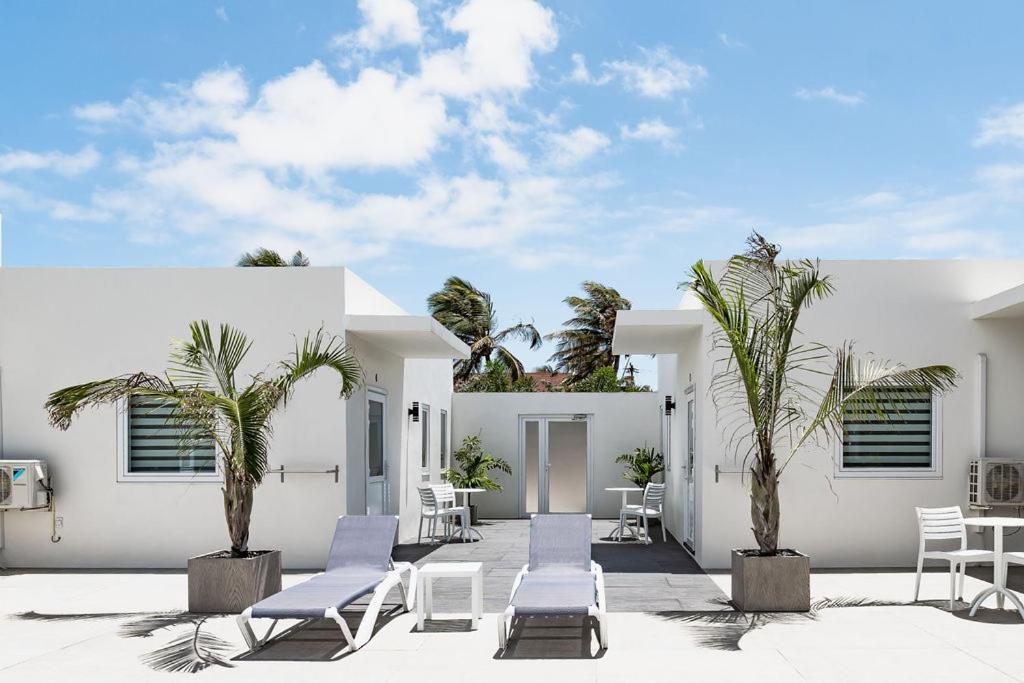 The Palm Leaf Apartments Noord Εξωτερικό φωτογραφία