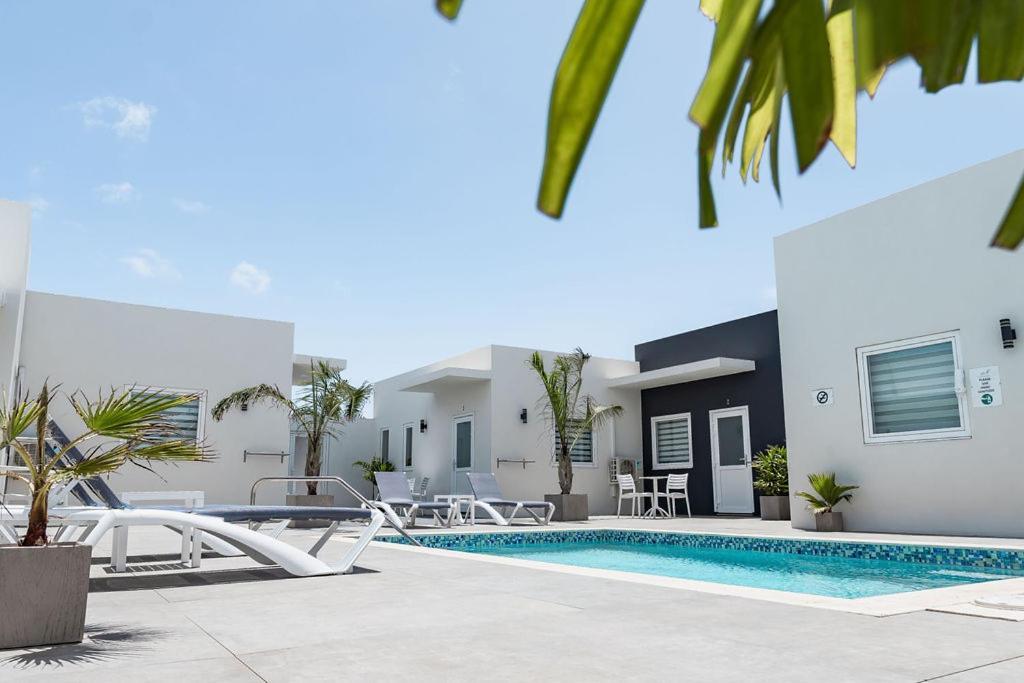 The Palm Leaf Apartments Noord Εξωτερικό φωτογραφία