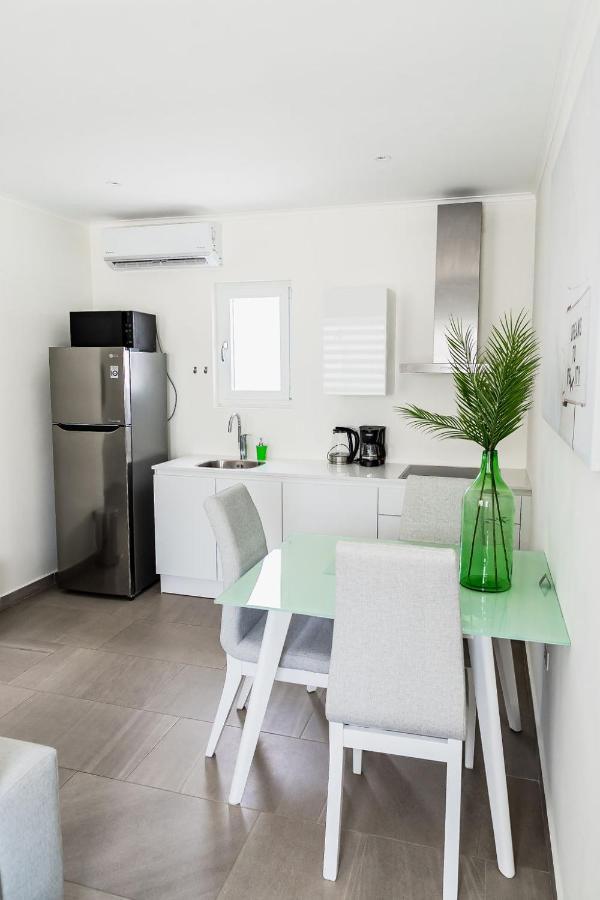 The Palm Leaf Apartments Noord Εξωτερικό φωτογραφία
