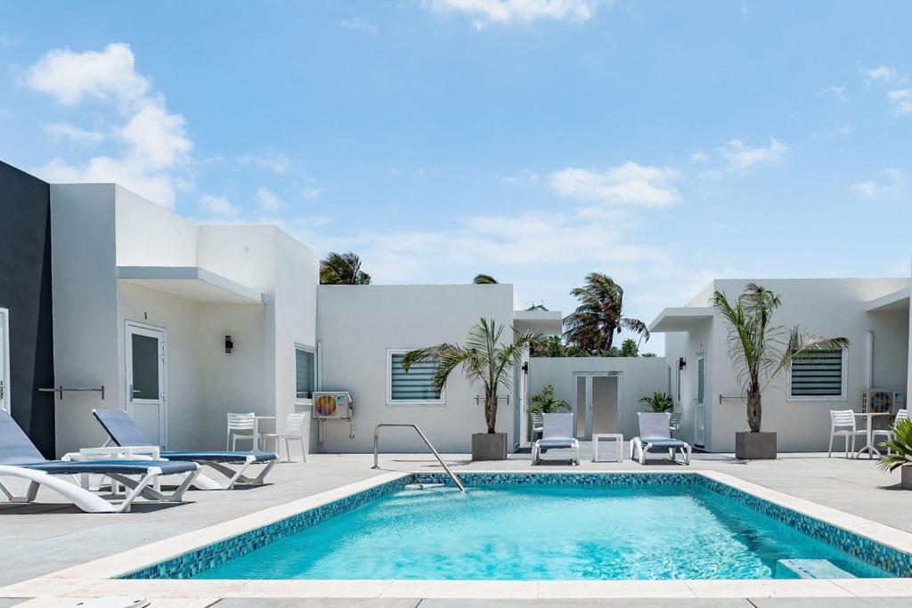 The Palm Leaf Apartments Noord Εξωτερικό φωτογραφία